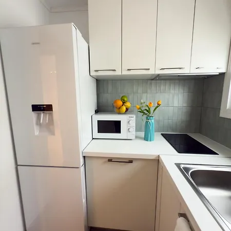 106 - Beachside Renovated 1br 5 Min From Appartamento *