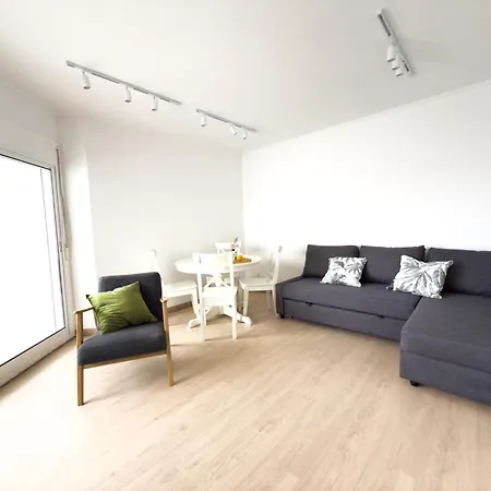 106 - Beachside Renovated 1br 5 Min From Appartamento Cambrils